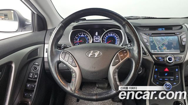 Hyundai Avante 1.6 GDi Modern Standard 2014 — фото 11