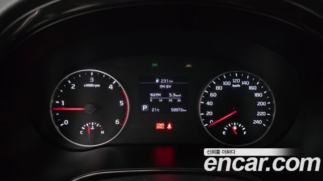 Kia Seltos Diesel 1.6 2WD Prestige 2022 — фото 8
