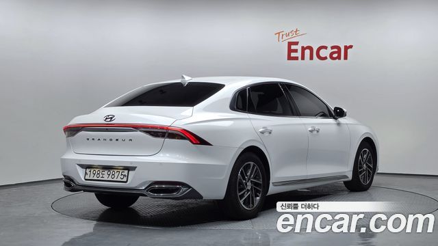 Hyundai Grandeur (IG) 2.5 Premium 2023 — фото 2