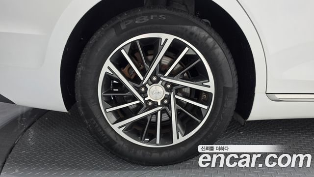 Hyundai Grandeur (IG) 2.5 Premium 2023 — фото 5
