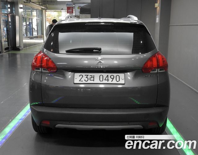 Peugeot 2008 1.6 BlueHDi Feline 2016 — фото 4
