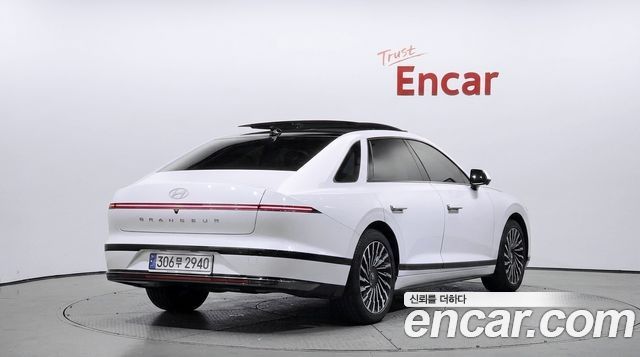 Hyundai Grandeur Hybrid (GN7) Calligraphy 2025 — фото 2