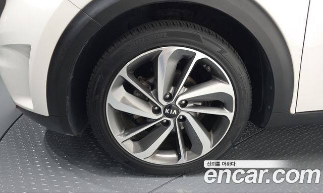 Kia Niro Prestige 2017 — фото 5
