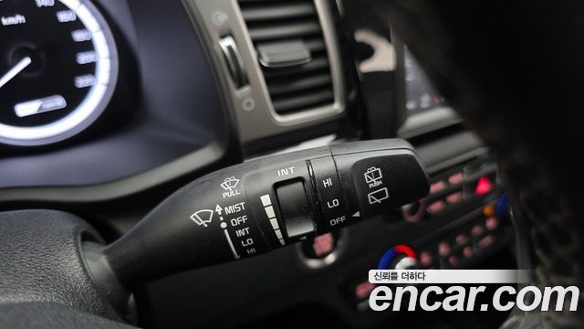 Kia Niro Prestige 2017 — фото 27