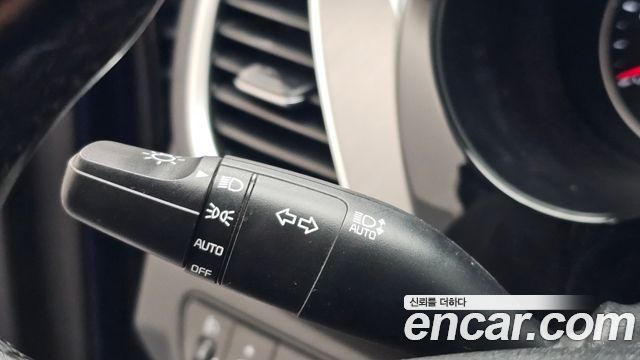Kia Seltos Diesel 1.6 2WD Prestige 2020 — фото 19