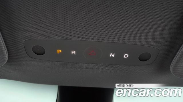 Tesla Model Y Long Range AWD 2025 — фото 9