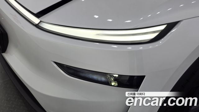 Tesla Model Y Long Range AWD 2025 — фото 22
