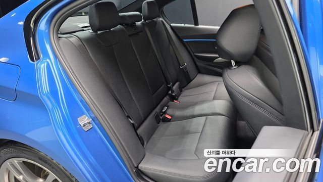 BMW 3 Series (F30) 320i M Sport 2017 — фото 11