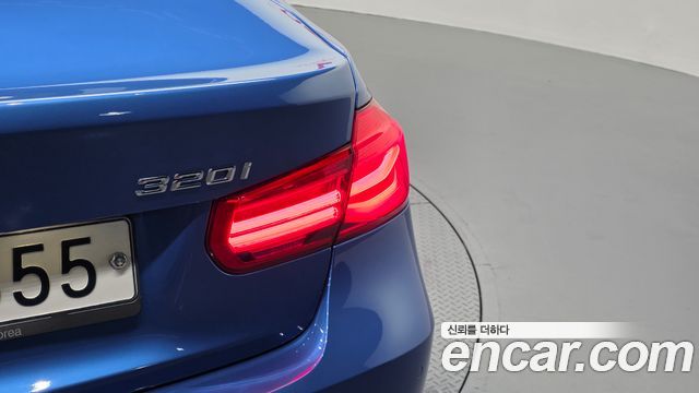 BMW 3 Series (F30) 320i M Sport 2017 — фото 23