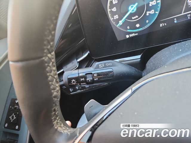 Kia Niro Signature 2023 — фото 10