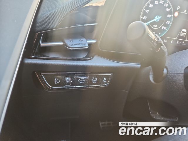 Kia Niro Signature 2023 — фото 13
