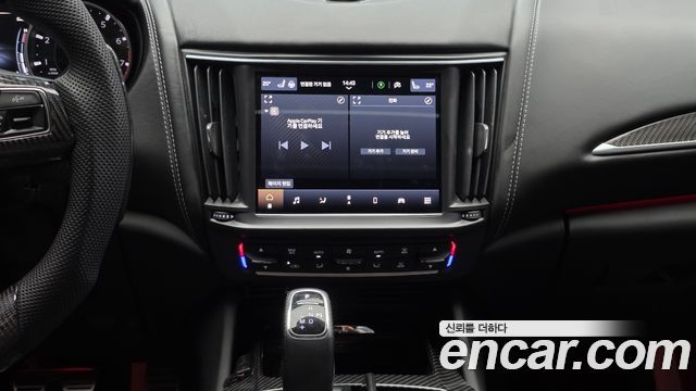 Maserati Levante 3.0 AWD Modena 2022 — фото 17