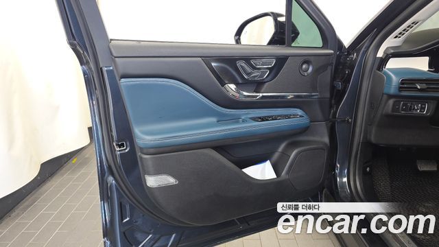 Lincoln Corsair 2.0 Reserve AWD 2021 — фото 24