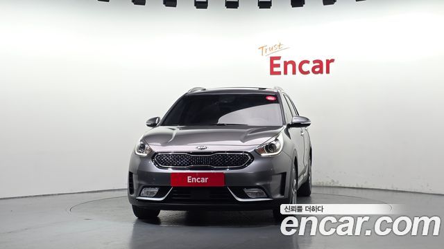 Kia Niro Noblesse 2017 — фото 3