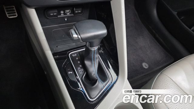 Kia Niro Noblesse 2017 — фото 9