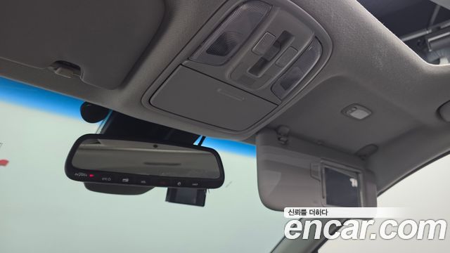 Kia Niro Noblesse 2017 — фото 16