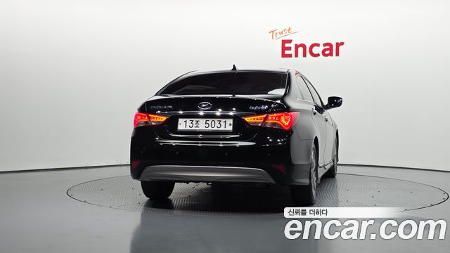 Hyundai Sonata Hybrid 2.0 Premium 2014 — фото 4