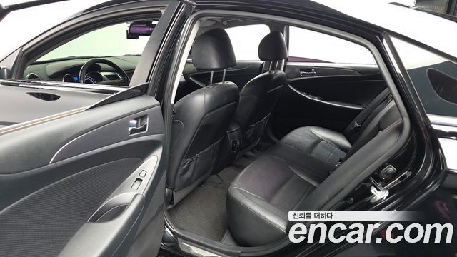 Hyundai Sonata Hybrid 2.0 Premium 2014 — фото 26
