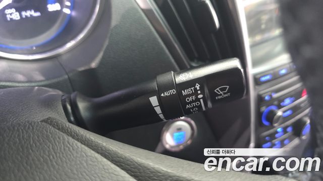 Hyundai Sonata Hybrid 2.0 Premium 2014 — фото 28