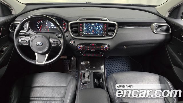 Kia Sorento Diesel 2.0 2WD Noblesse Special 2015 — фото 7