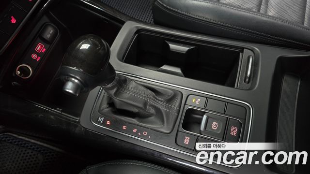 Kia Sorento Diesel 2.0 2WD Noblesse Special 2015 — фото 9