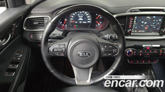 Kia Sorento Diesel 2.0 2WD Noblesse Special 2015 — фото 12