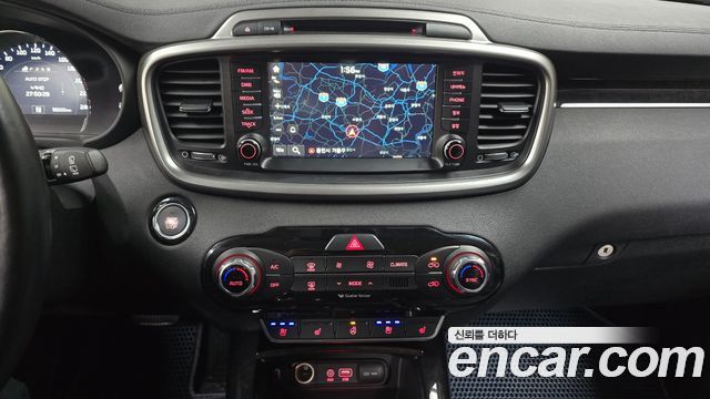 Kia Sorento Diesel 2.0 2WD Noblesse Special 2015 — фото 13