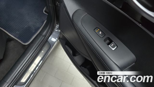 Kia Sorento Diesel 2.0 2WD Noblesse Special 2015 — фото 27