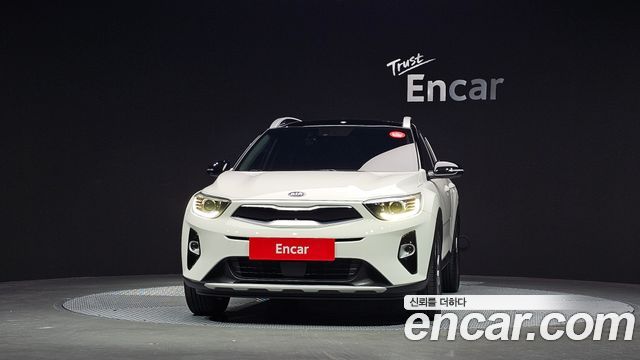 Kia Stonic 1.4 Prestige 2020 — фото 3