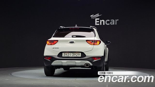 Kia Stonic 1.4 Prestige 2020 — фото 4