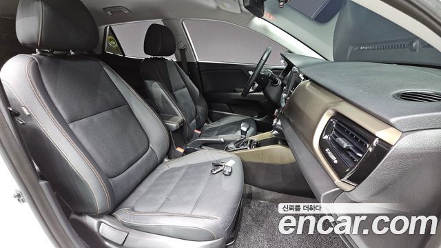 Kia Stonic 1.4 Prestige 2020 — фото 10