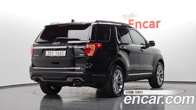 Ford Explorer 2.3 Limited 4WD 5th 2019 — фото 2