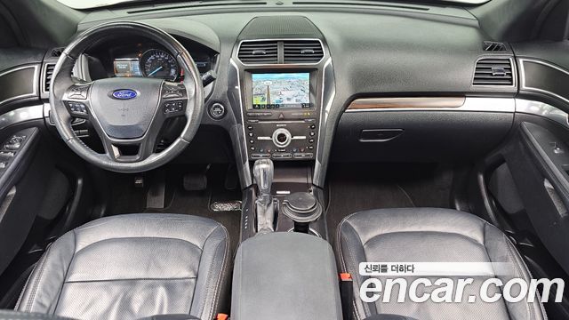 Ford Explorer 2.3 Limited 4WD 5th 2019 — фото 7