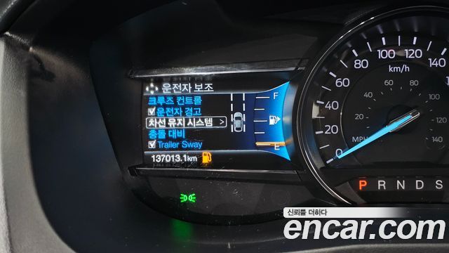 Ford Explorer 2.3 Limited 4WD 5th 2019 — фото 17