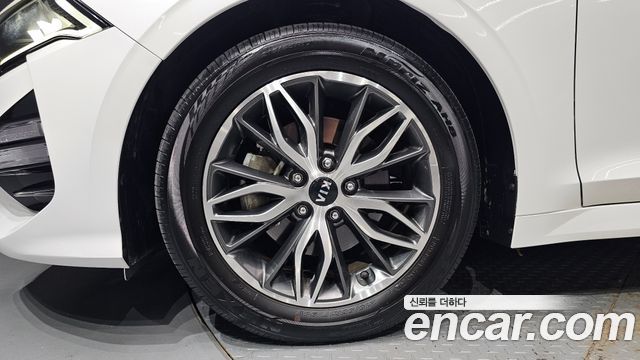 Kia K5 (III) 2.0 Prestige 2020 — фото 5