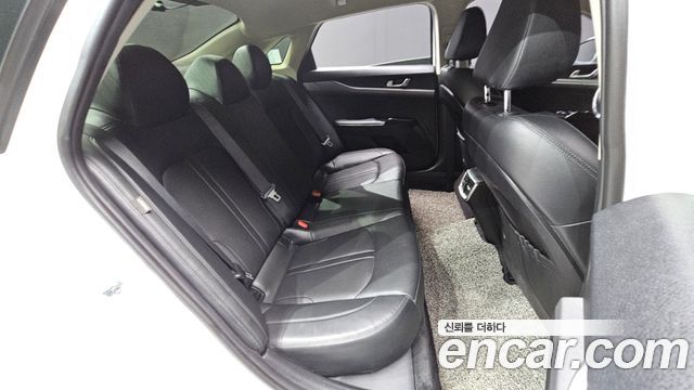 Kia K5 (III) 2.0 Prestige 2020 — фото 12