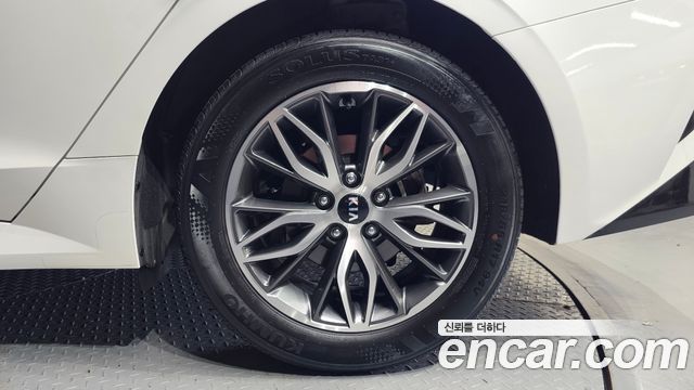 Kia K5 (III) 2.0 Prestige 2020 — фото 21