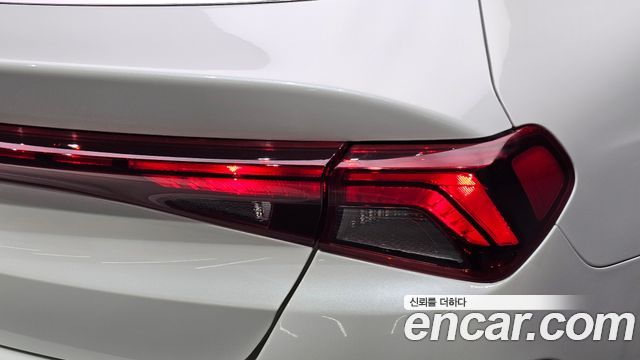 Kia K5 (III) 2.0 Prestige 2020 — фото 23