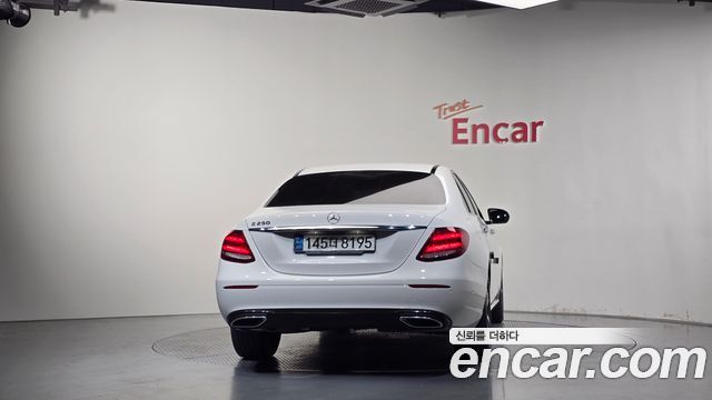Mercedes-Benz E-Class (W213) E250 Avantgarde 2020 — фото 4