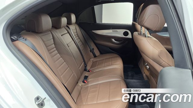 Mercedes-Benz E-Class (W213) E250 Avantgarde 2020 — фото 11
