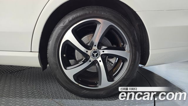 Mercedes-Benz E-Class (W213) E250 Avantgarde 2020 — фото 21