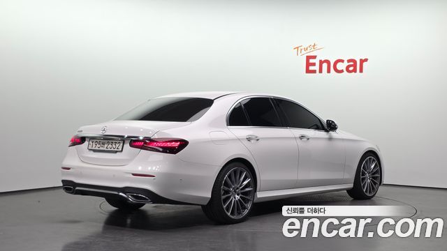 Mercedes-Benz E-Class (W213) E250 AMG Line 2023 — фото 2