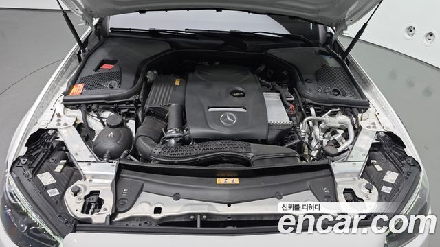 Mercedes-Benz E-Class (W213) E250 AMG Line 2023 — фото 6