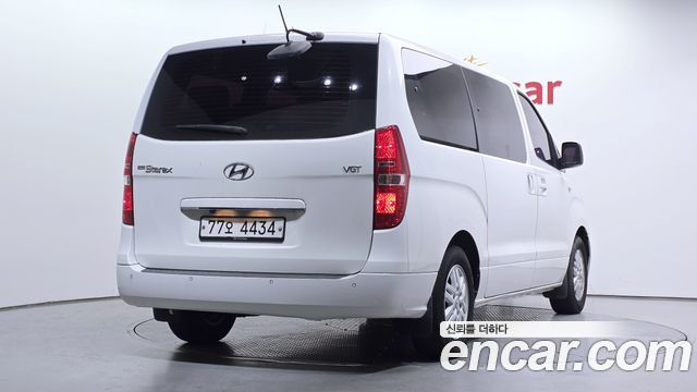Hyundai Grand Starex 12-Seater Wagon Smart 2017 — фото 2