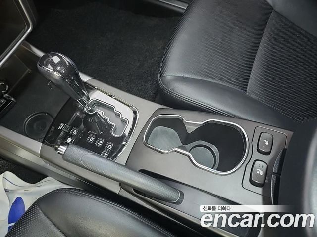 KG Mobility (SsangYong) Korando C 2.0 Adventure 60th Edition 4WD 2015 — фото 8
