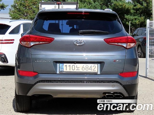 Hyundai Tucson Diesel 2.0 2WD Modern 2016 — фото 4