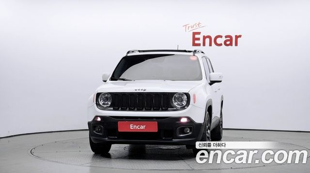 Jeep Renegade 2.4 Longitude High 2017 — фото 3