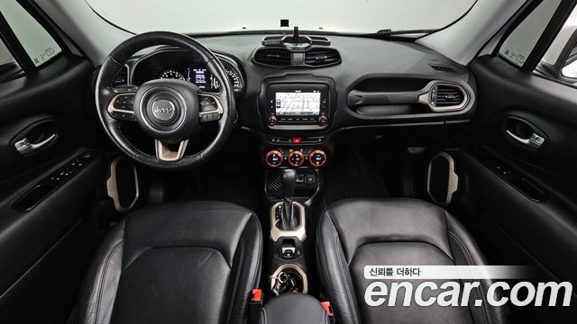Jeep Renegade 2.4 Longitude High 2017 — фото 7