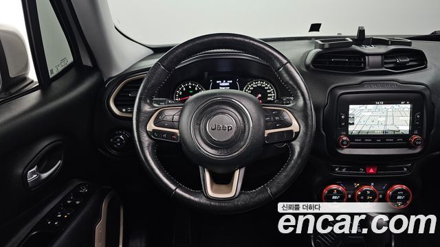 Jeep Renegade 2.4 Longitude High 2017 — фото 12