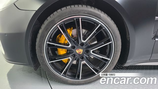 Porsche Panamera (971) 3.0 AWD 2018 — фото 5